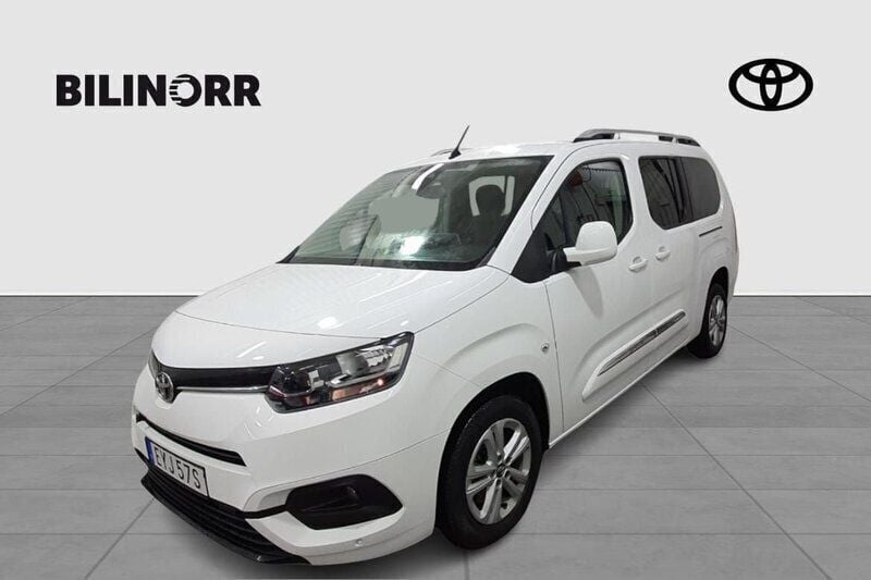 Vit Begagnad 2021 Toyota Proace Verso Active Kombi | 299 900 kr - Bild 1/4