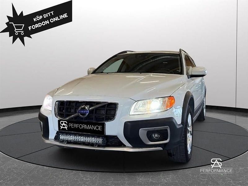 Vit Begagnad 2013 Volvo XC70 Momentum SUV | 109 900 kr (Bra pris) - Bild 1/4