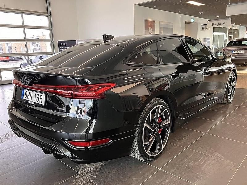 Begagnad Audi A6 e-tron S-Line 314 kW (428 HK) 2025 Svart Sedan