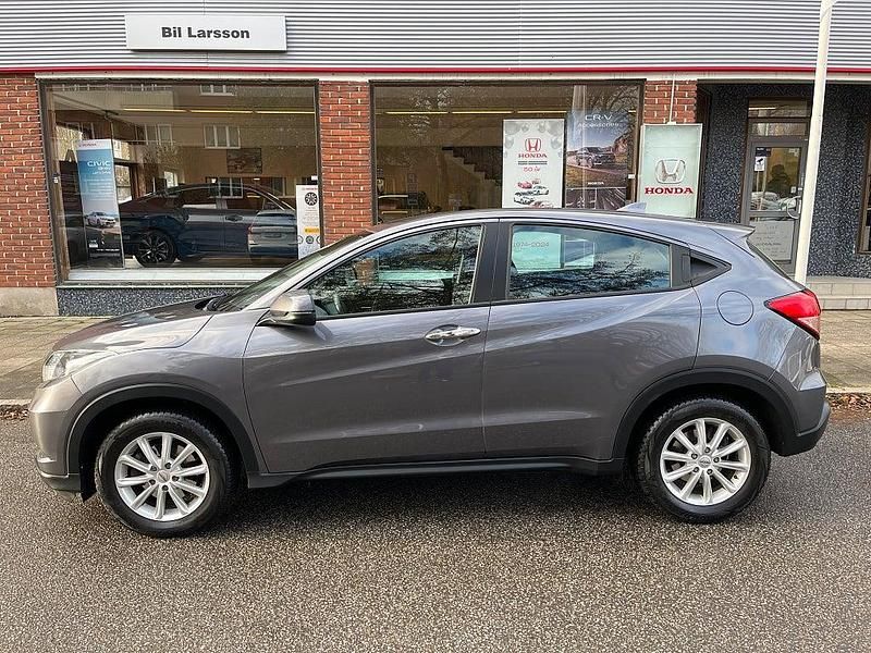 Grå Begagnad 2016 Honda HR-V SUV | 173 000 kr (Marknadspris) - Bild 1/4