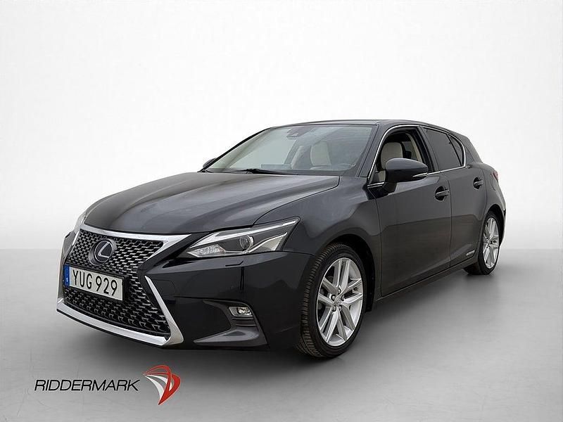 Begagnad Lexus CT200h Sport Line 136 HK (100 kW) 2017 Svart Halvkombi