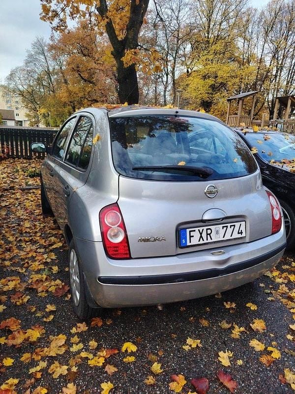 Silver Begagnad 2008 Nissan Micra Halvkombi | 23 000 kr (Bra pris) - Bild 1/3