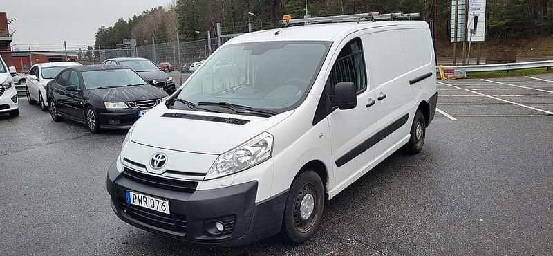 Begagnad Toyota Proace 128 HK (94 kW) 2014 Vit Minibuss