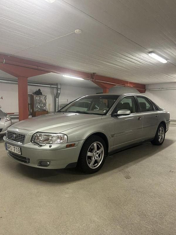 Grön Begagnad 2005 Volvo S80 Kinetic Sedan | 20 000 kr (Bra pris) - Bild 1/4