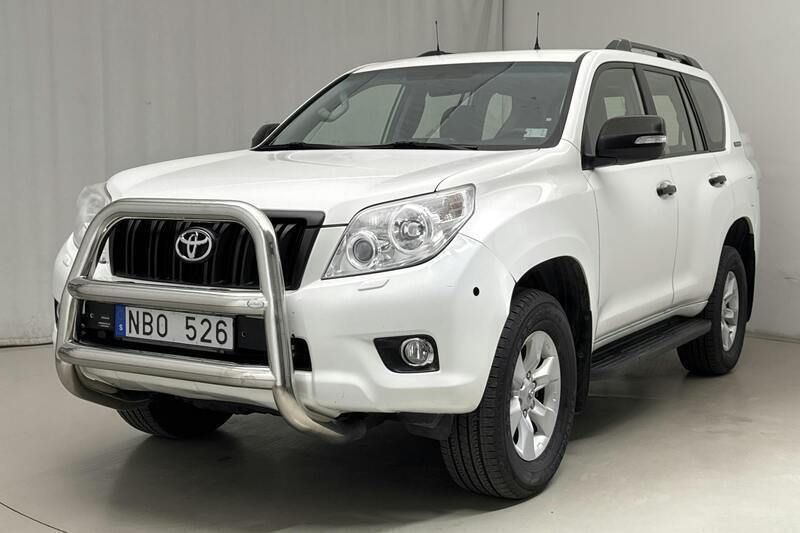 Vit Begagnad 2013 Toyota Land Cruiser SUV | 279 000 kr (Bra pris) - Bild 1/4