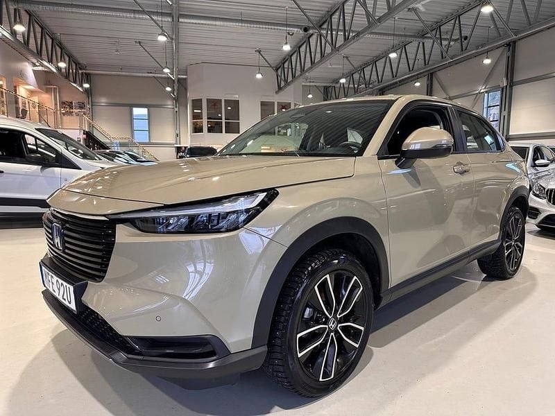 Brun Begagnad 2022 Honda HR-V Elegance SUV | 279 900 kr (Marknadspris) - Bild 1/4