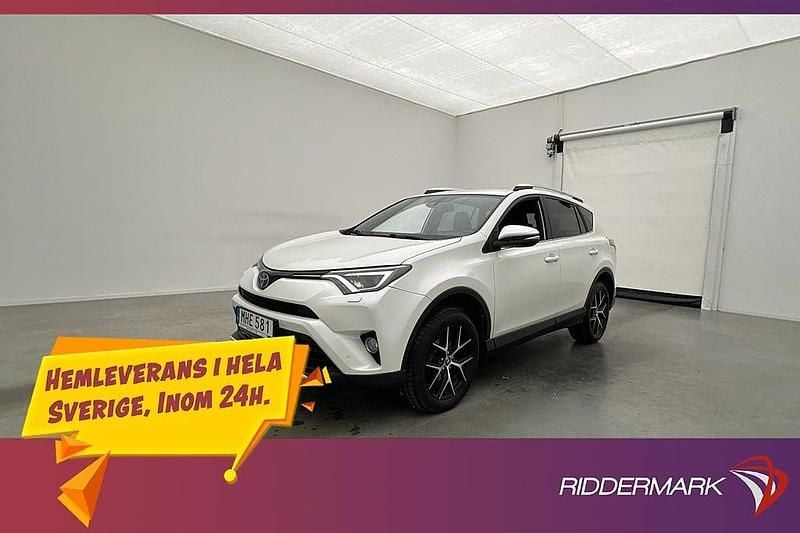 Vit Begagnad 2015 Toyota RAV4 Active SUV | 179 800 kr (Marknadspris) - Bild 1/3