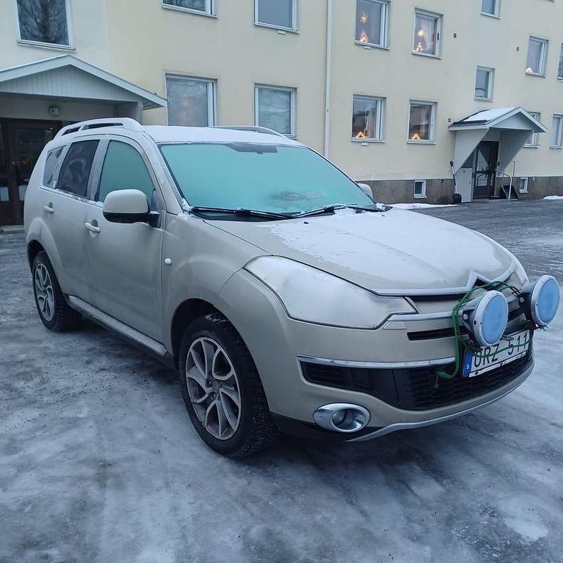 Begagnad 2008 Citroën C-Crosser SUV | 32 000 kr - Bild 1/4
