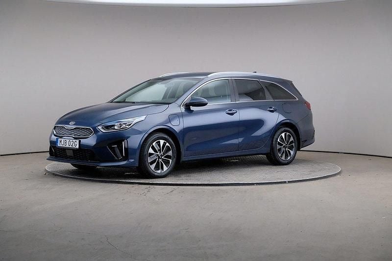 Blå Begagnad 2020 Kia Ceed Sportswagon Advance Kombi | 219 000 kr (Marknadspris) - Bild 1/4