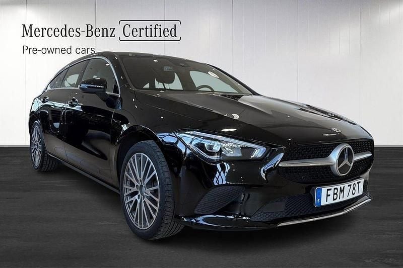 Begagnad Mercedes CLA250 Shooting Brake 218 HK (160 kW) 2021 Svart Kombi