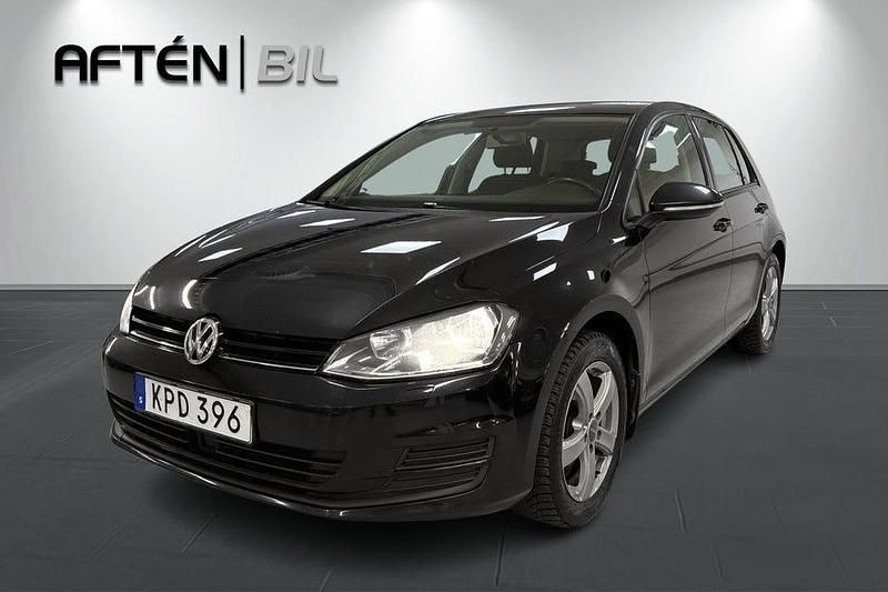 Svart Begagnad 2016 VW Golf VII Halvkombi | 114 900 kr (Marknadspris) - Bild 1/3