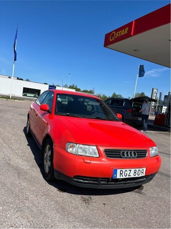 Röd Begagnad 2000 Audi A3 Halvkombi | 11 500 kr - Bild 1/4
