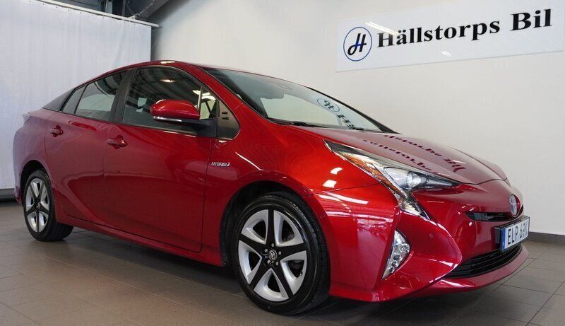 Röd Begagnad 2018 Toyota Prius Halvkombi | 189 900 kr - Bild 1/4
