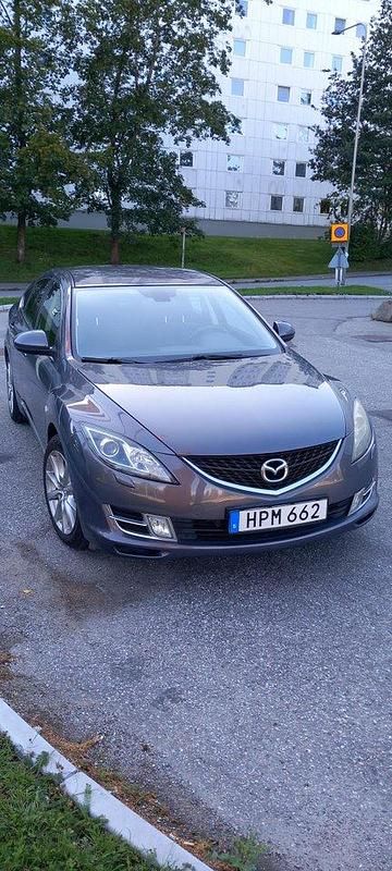 Grå Begagnad 2008 Mazda 6 Inclusive Halvkombi | 35 000 kr (Superpris) - Bild 1/4