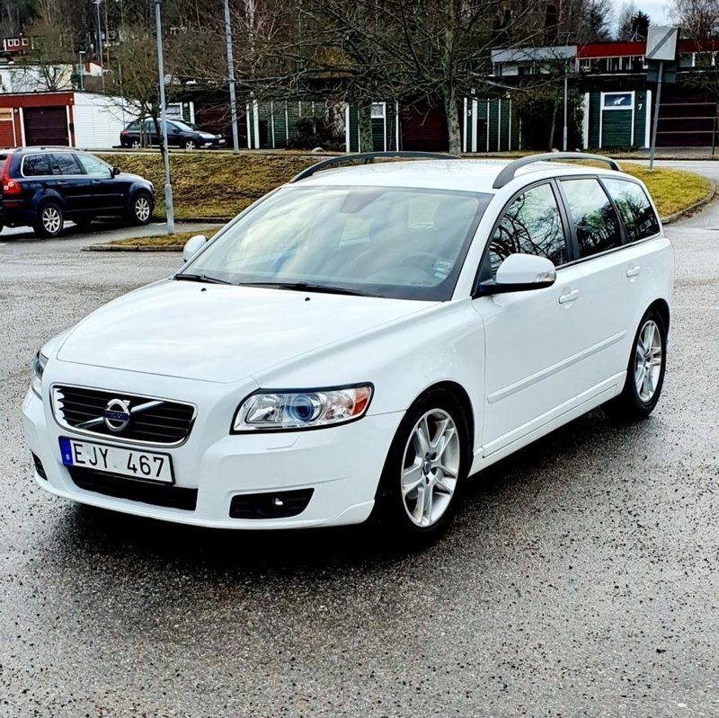 Såld Volvo V50 D2 115HK Momentum K., begagnad 2011, 14 000