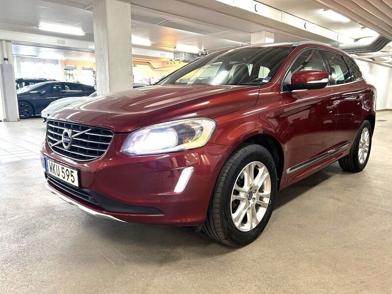 Röd Begagnad 2013 Volvo XC60 Summum SUV | 110 000 kr (Dyr) - Bild 1/4