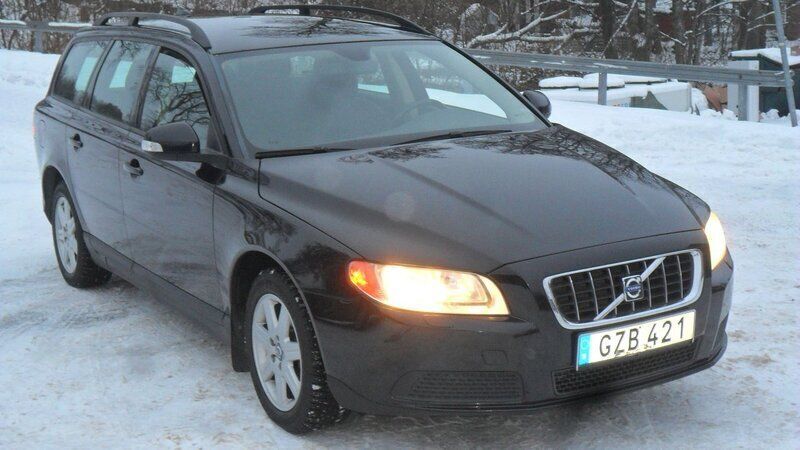 Svart Begagnad 2008 Volvo V70 Kinetic Kombi | 44 000 kr (Lite dyr) - Bild 1/4