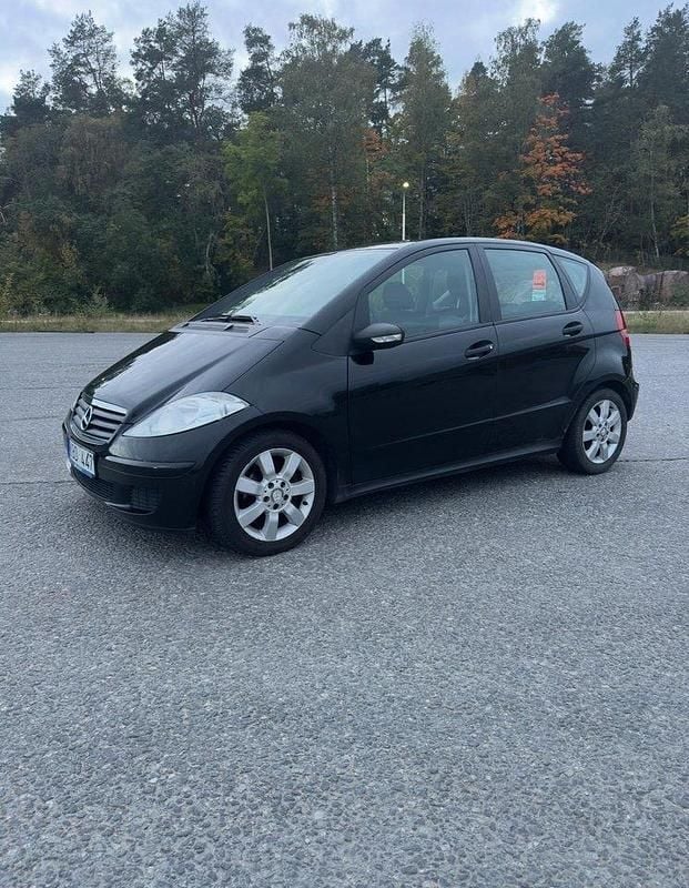 Svart Begagnad 2008 Mercedes A180 Classic Halvkombi | 20 000 kr (Bra pris) - Bild 1/4