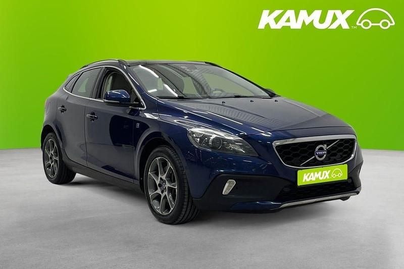 Begagnad Volvo V40 CC Ocean Race 190 HK (139 kW) 2015 Blå Kombi