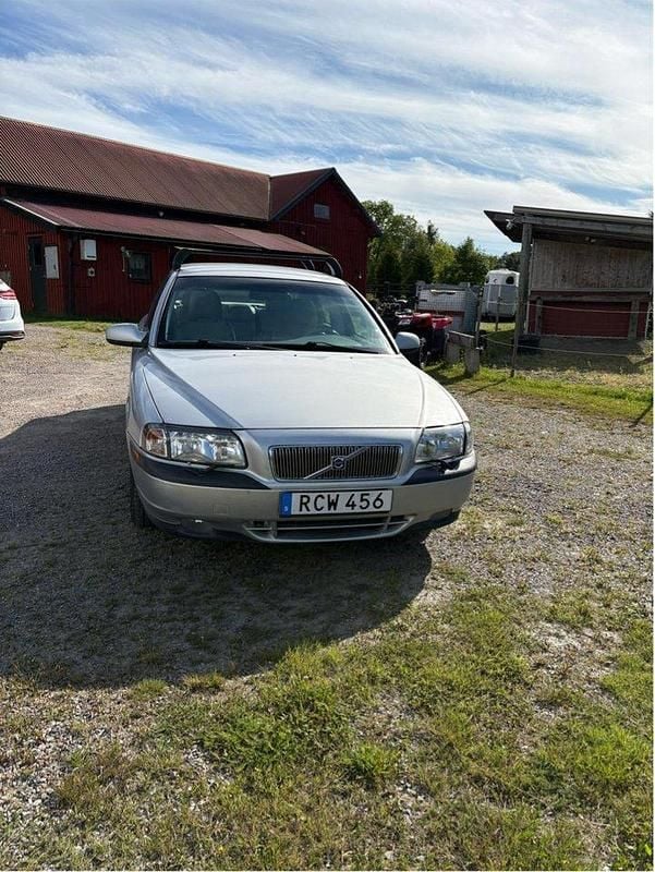 Grå Begagnad 2000 Volvo S80 Sedan | 12 500 kr (Marknadspris) - Bild 1/1