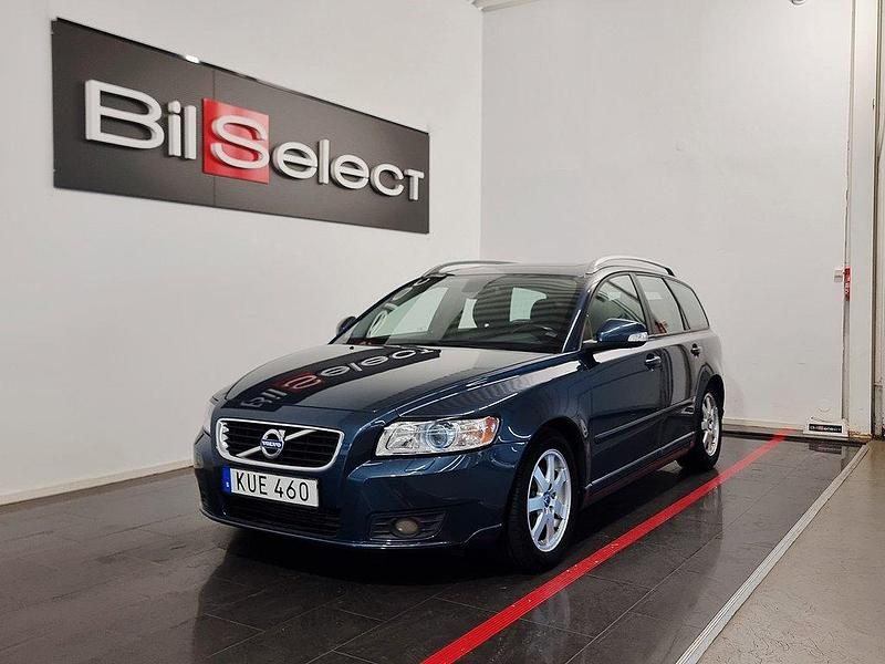 Blå Begagnad 2010 Volvo V50 Summum Kombi | 44 900 kr (Marknadspris) - Bild 1/4