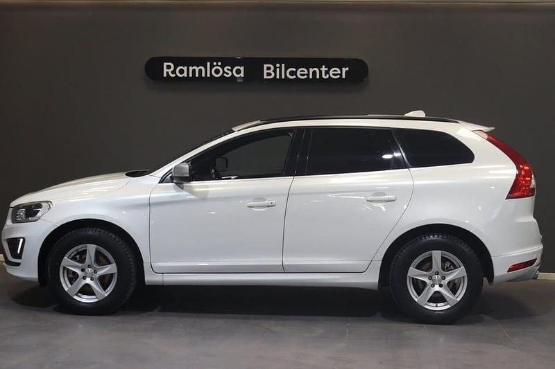 Begagnad Volvo XC60 R-Design 181 HK (133 kW) 2013 Vit SUV