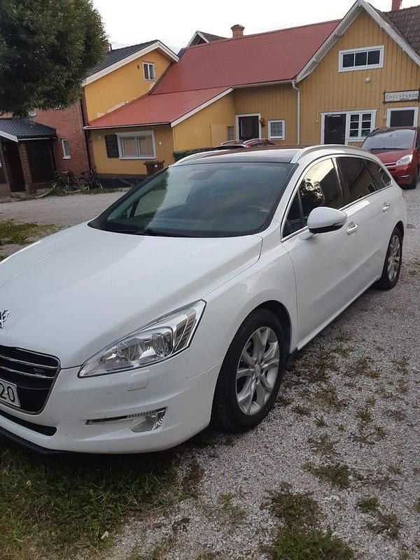 Vit Begagnad 2012 Peugeot 508 Kombi | 65 000 kr (Marknadspris) - Bild 1/4
