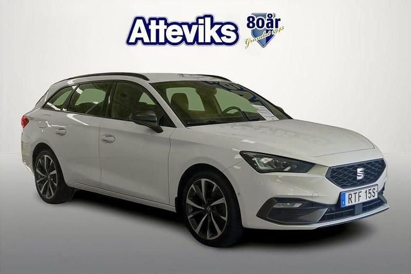 Vit Begagnad 2021 Seat Leon FR Kombi | 179 900 kr (Bra pris) - Bild 1/4