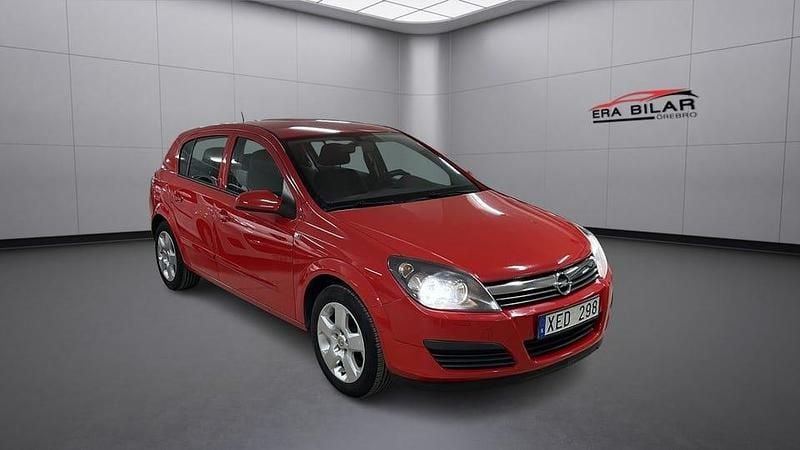 Röd Begagnad 2006 Opel Astra Halvkombi | 39 800 kr - Bild 1/4