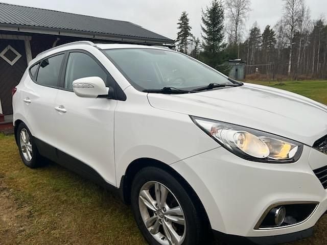 Vit Begagnad 2012 Hyundai ix35 SUV | 85 000 kr (Bra pris) - Bild 1/4