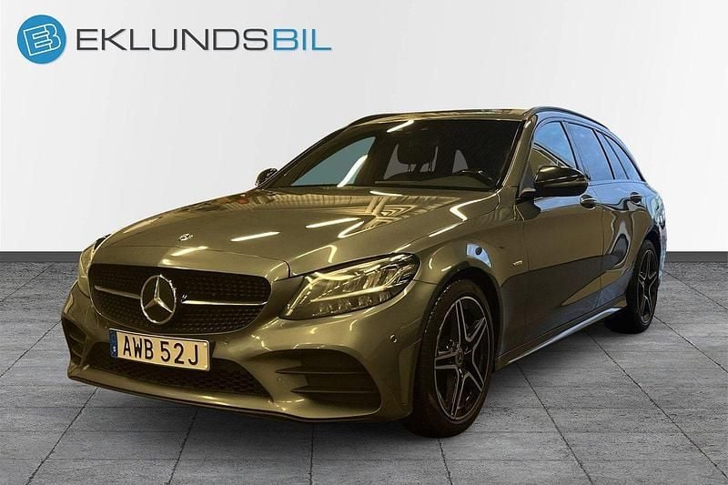 Grå Begagnad 2021 Mercedes C220 AMG line Kombi | 179 900 kr (Bra pris) - Bild 1/4
