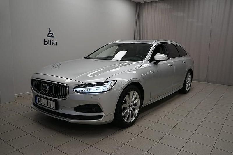 Silver Begagnad 2021 Volvo V90 Momentum Kombi | 269 900 kr (Marknadspris) - Bild 1/3