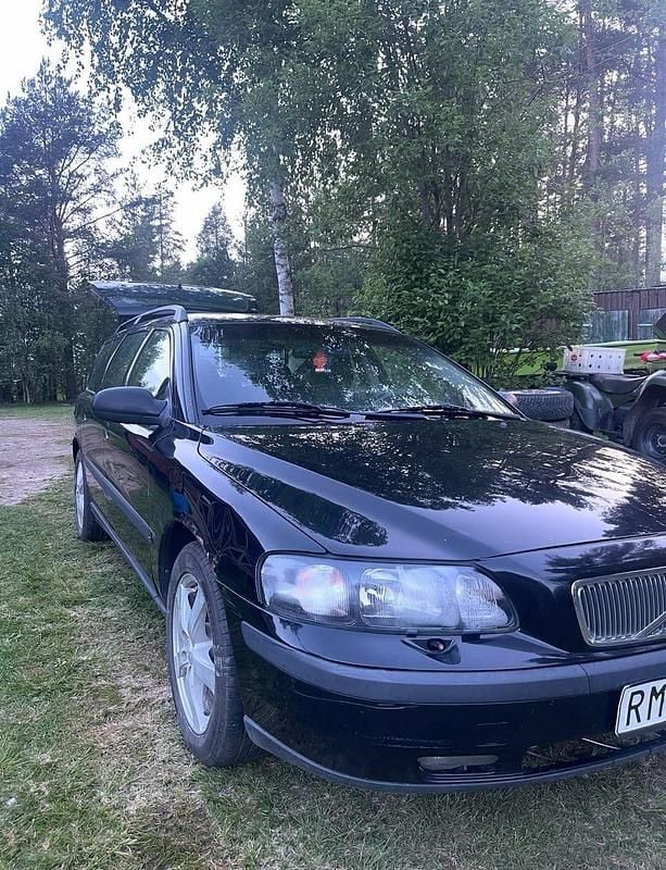 Begagnad 2000 Volvo V70 Kombi | 7 500 kr (Superpris) - Bild 1/4