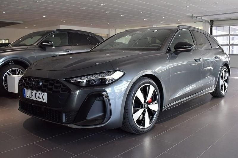Daytonagrå pärleffekt Ny 2025 Audi A5 S-Line Kombi | 688 000 kr - Bild 1/4