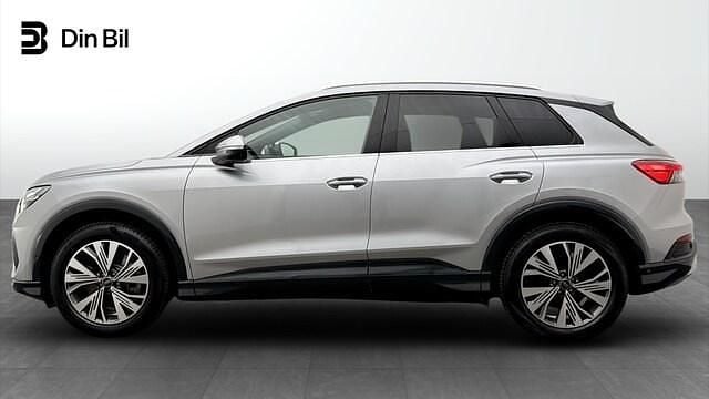 Begagnad Audi Q4 e-tron Premium 250 kW (340 HK) 2025 Florettsilver metallic SUV