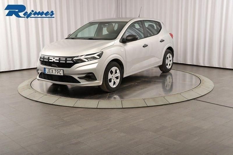 Begagnad Dacia Sandero Essentiel 91 HK (66 kW) 2022 Grå Halvkombi