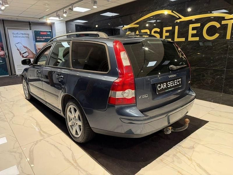 Begagnad Volvo V50 Kinetic 170 HK (125 kW) 2007 Blå Kombi