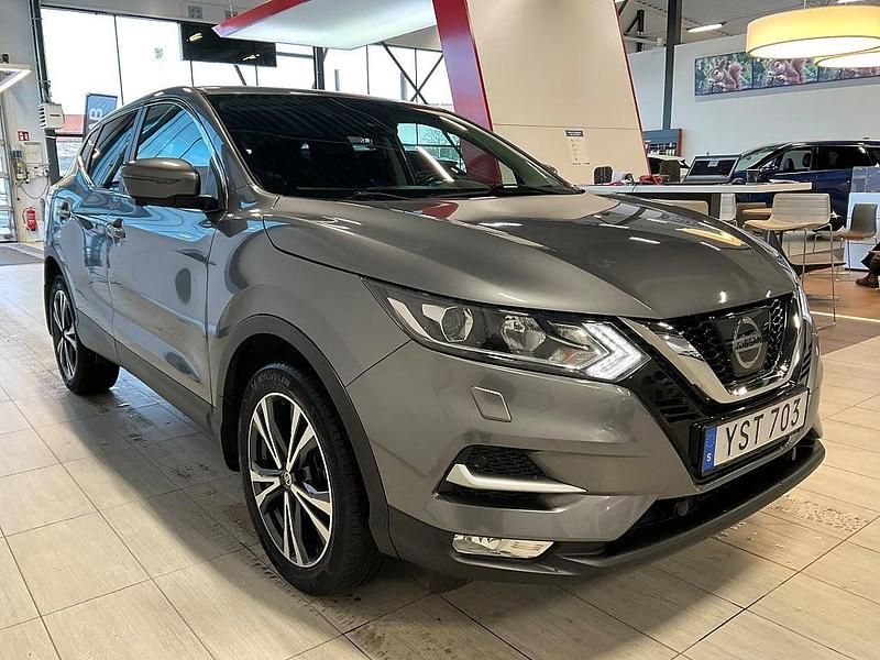 Begagnad Nissan Qashqai N-Connecta 116 HK (85 kW) 2017 Grå SUV