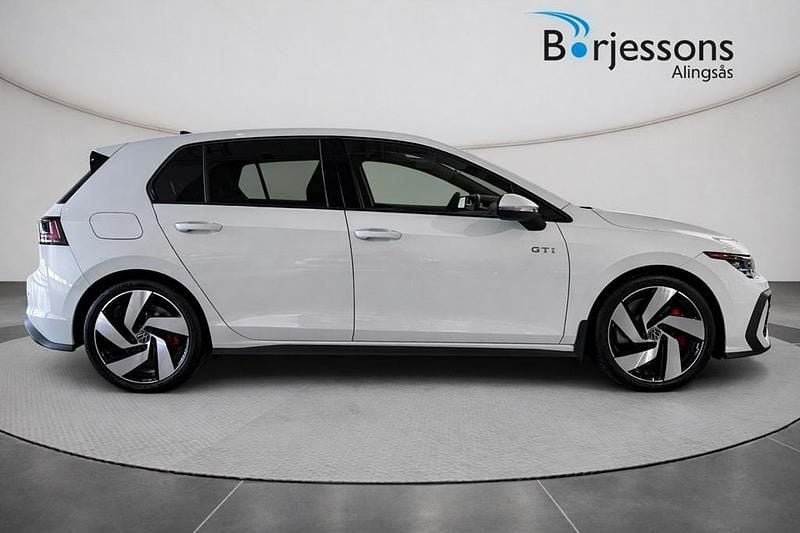 Ny VW Golf VIII GTI 2026 Vit