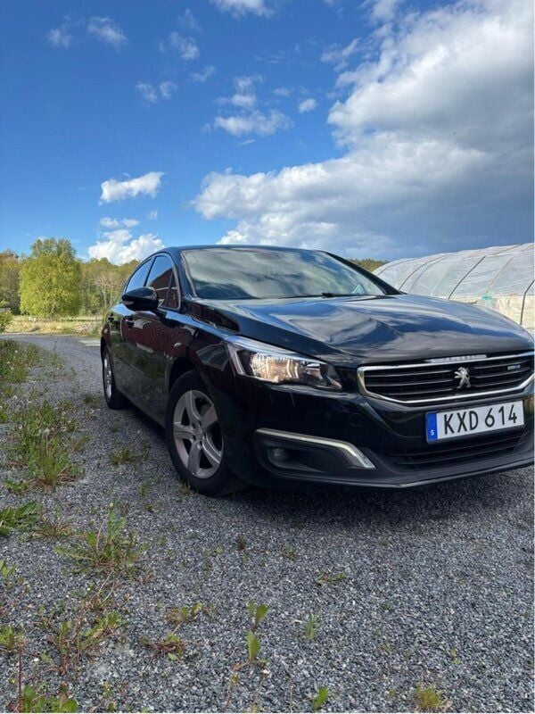 Svart Begagnad 2015 Peugeot 508 Sedan | 91 500 kr (Marknadspris) - Bild 1/3