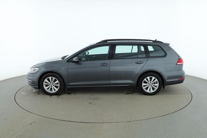 Begagnad VW Golf VII Comfortline 115 HK (84 kW) 2017 Grå Kombi