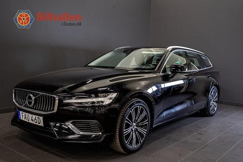 Grå Begagnad 2021 Volvo V60 Inscription Kombi | 284 900 kr (Bra pris) - Bild 1/4