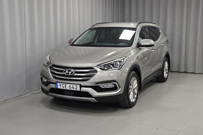 Grå Begagnad 2017 Hyundai Santa Fe SUV | 184 900 kr (Superpris) - Bild 1/4