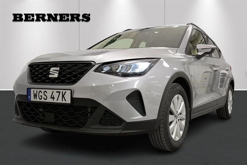 Silver Begagnad 2024 Seat Arona Style SUV | 209 900 kr (Marknadspris) - Bild 1/4