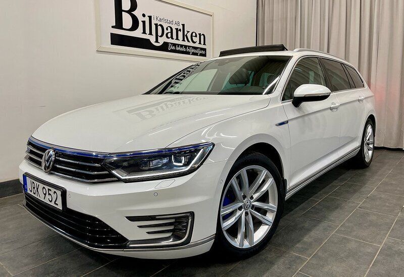 Vit Begagnad 2016 VW Passat GTE Kombi | 179 900 kr (Marknadspris) - Bild 1/4