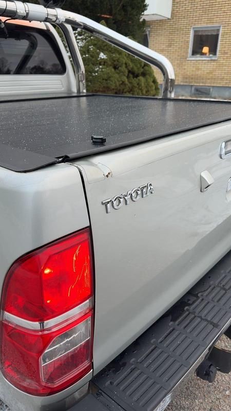 Begagnad Toyota HiLux 171 HK (125 kW) 2012 Pickup