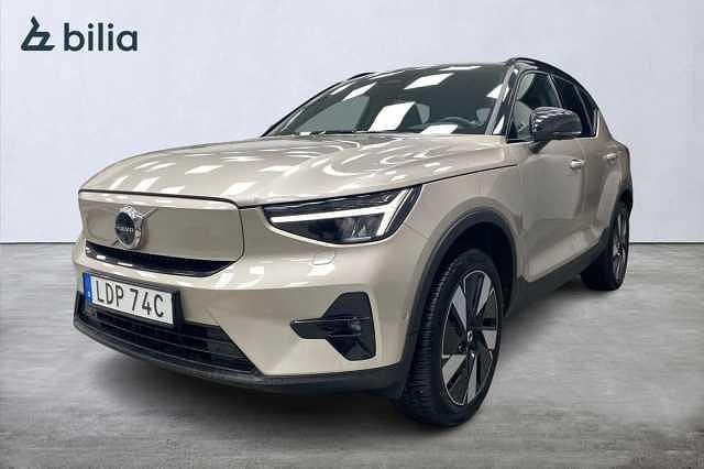 Grå Begagnad 2024 Volvo XC40 Ultimate SUV | 469 000 kr (Bra pris) - Bild 1/3