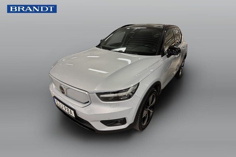 Silver Begagnad 2022 Volvo XC40 Pro SUV | 379 900 kr - Bild 1/4