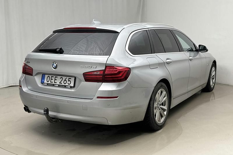 Begagnad BMW 520 190 HK (139 kW) 2017 Silver Kombi