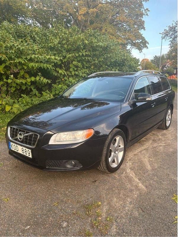 Svart Begagnad 2010 Volvo V70 Summum Kombi | 60 000 kr (Bra pris) - Bild 1/4